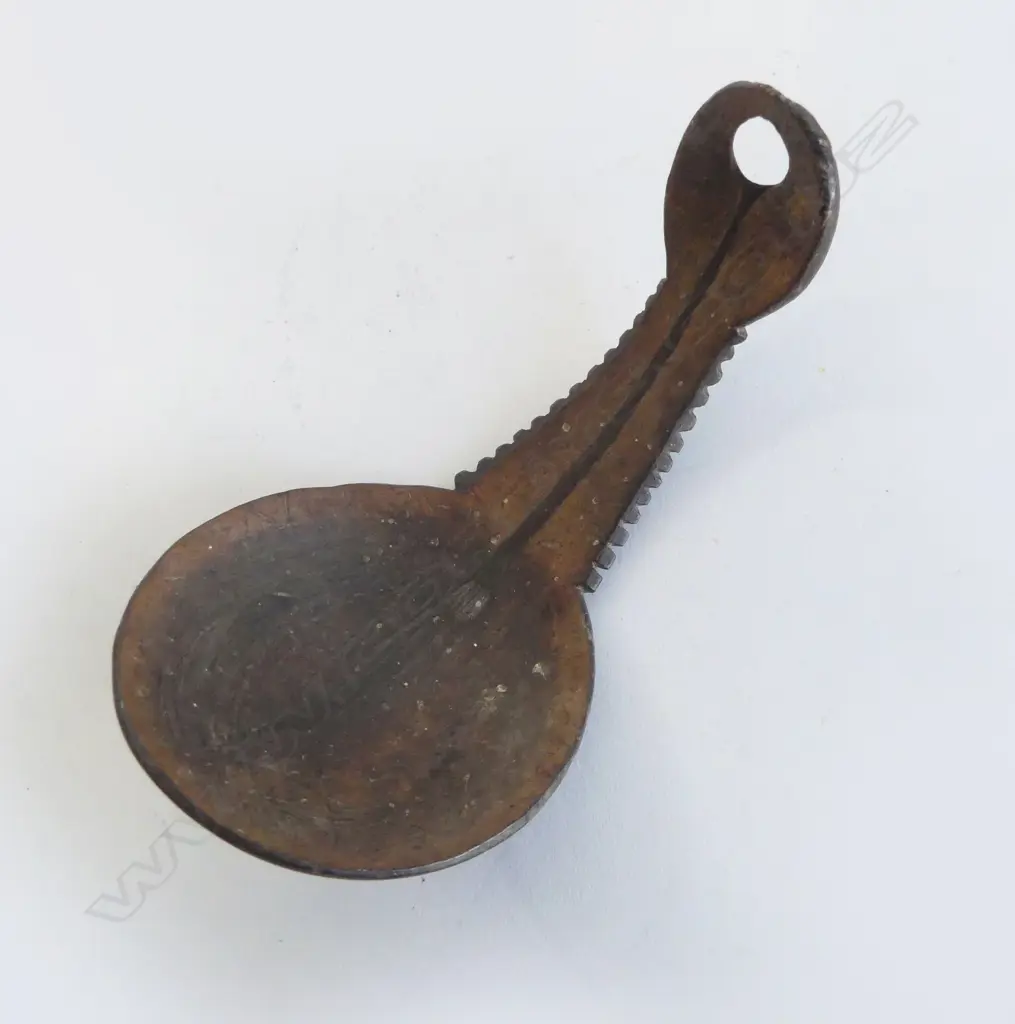 A Pacific Islands carved coconut scoop, Image 1++