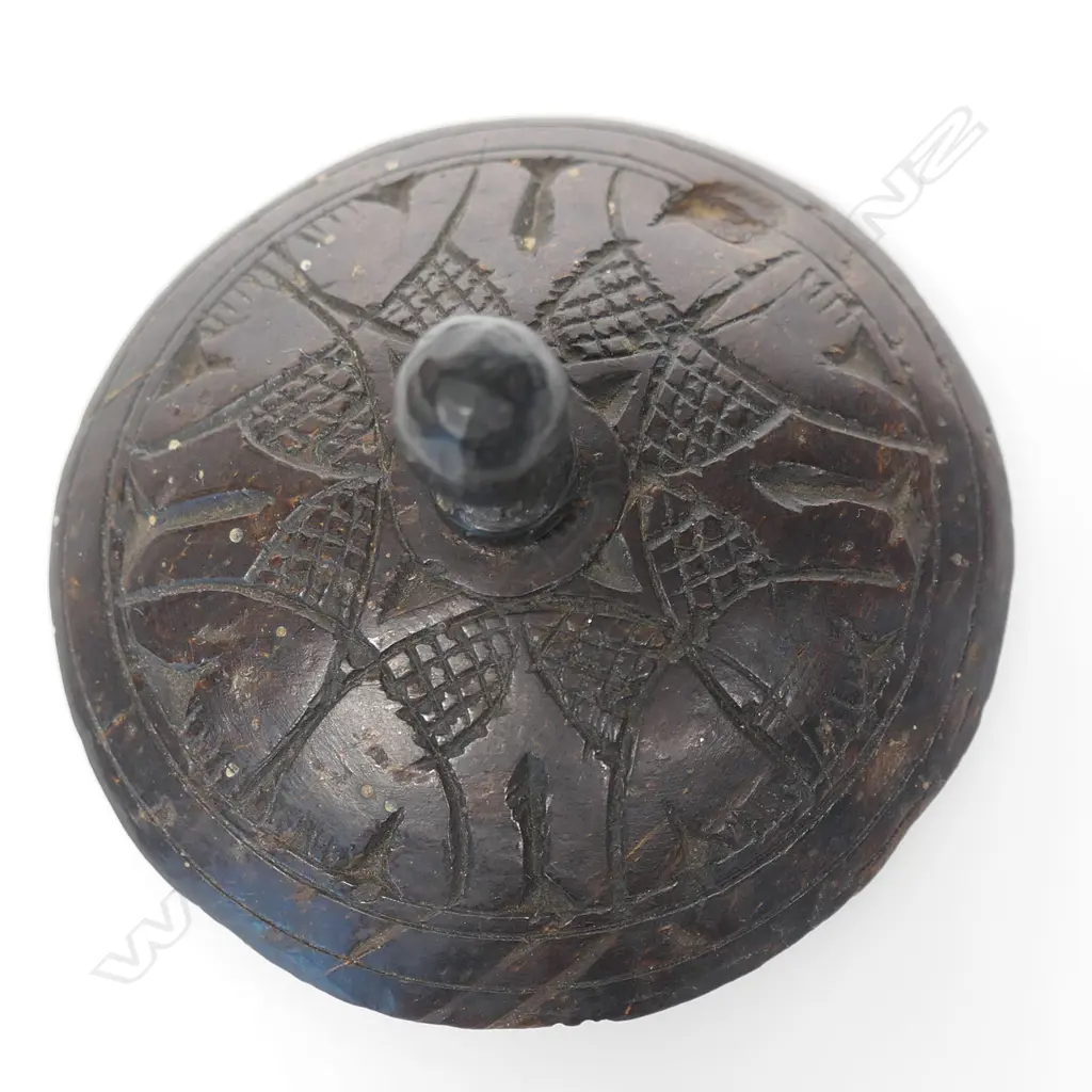 An antique Indonesian carved lidded coconut vessel, Image 1++