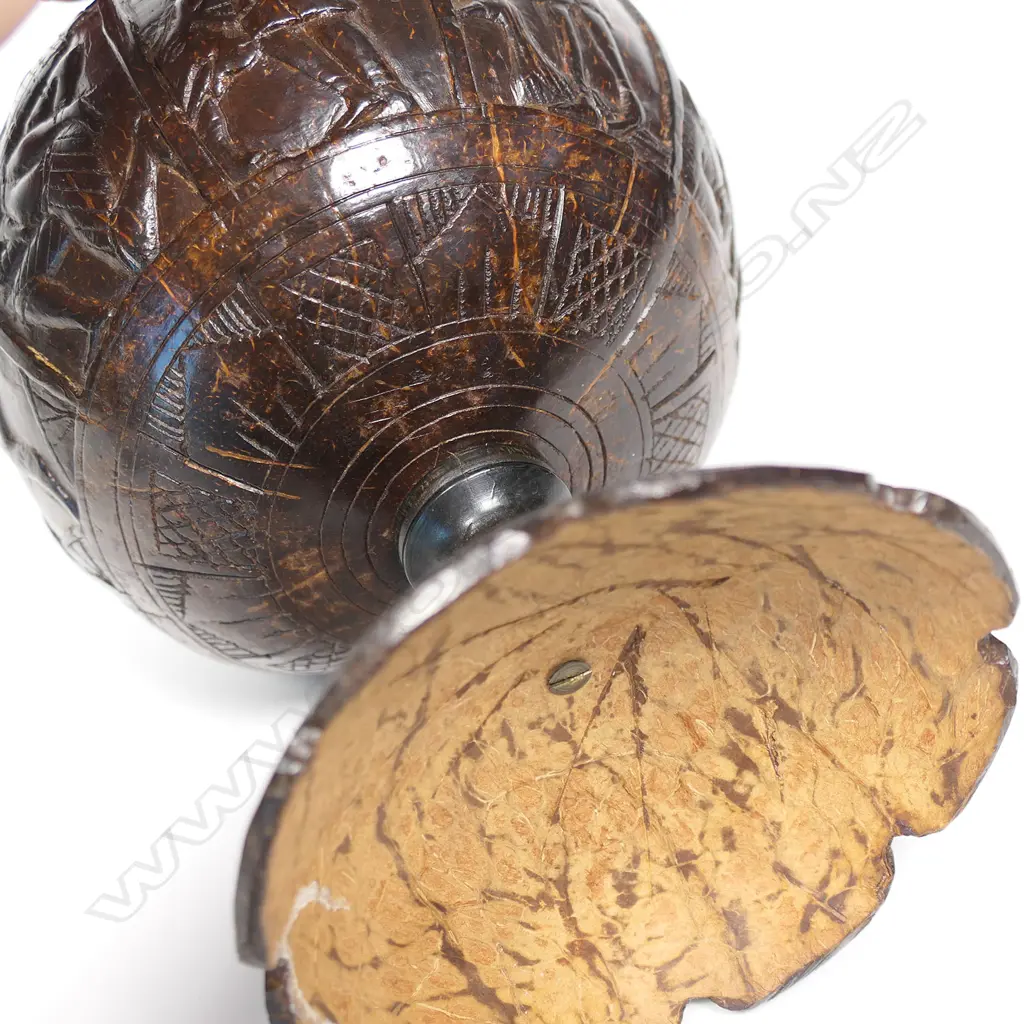 An antique Indonesian carved lidded coconut vessel, Image 1++