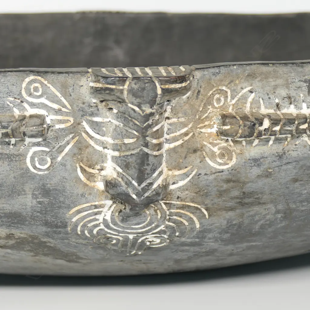 A large PNG wooden boat shaped food bowl, Image 1++