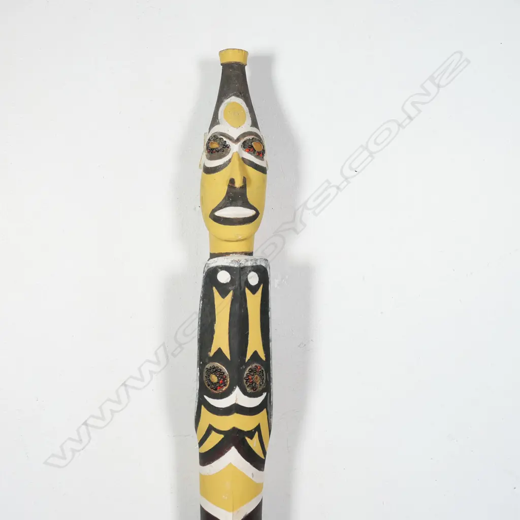 A PNG gogodala tonaga ceremonial basket hook, Image 1++