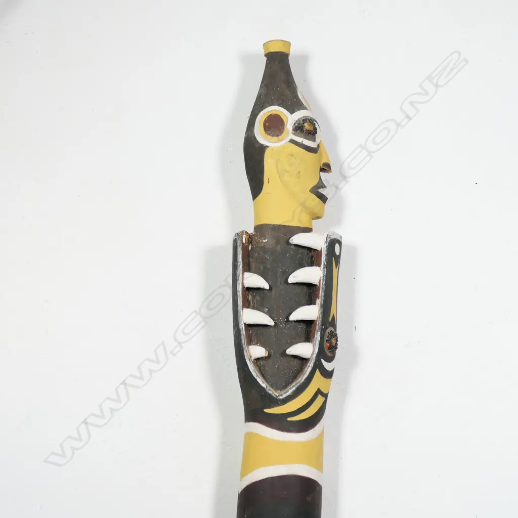 A PNG gogodala tonaga ceremonial basket hook, Image 1++