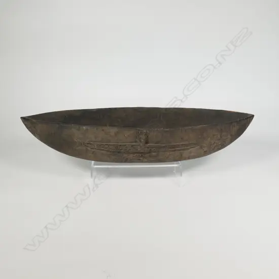 PNG boat shaped carved wooden food bowl,