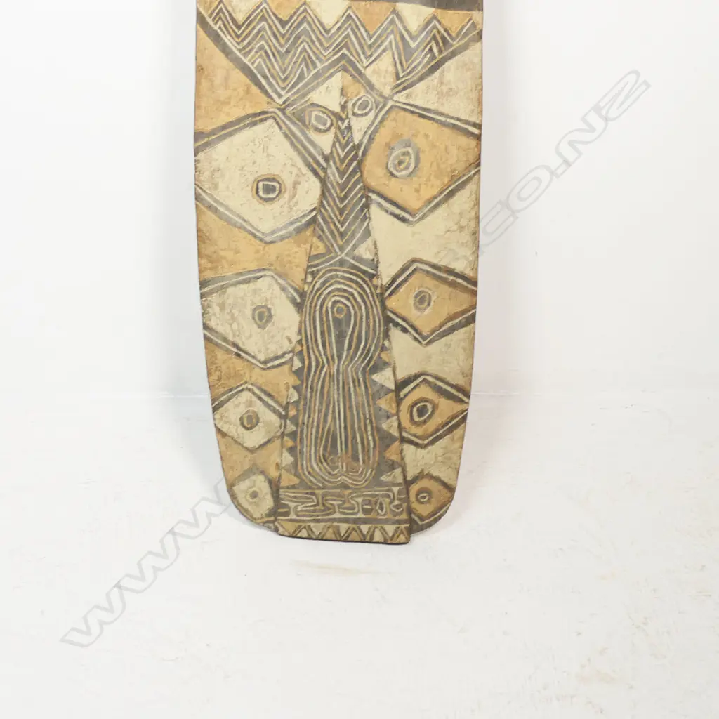 A tribal wooden shield, Image 1++