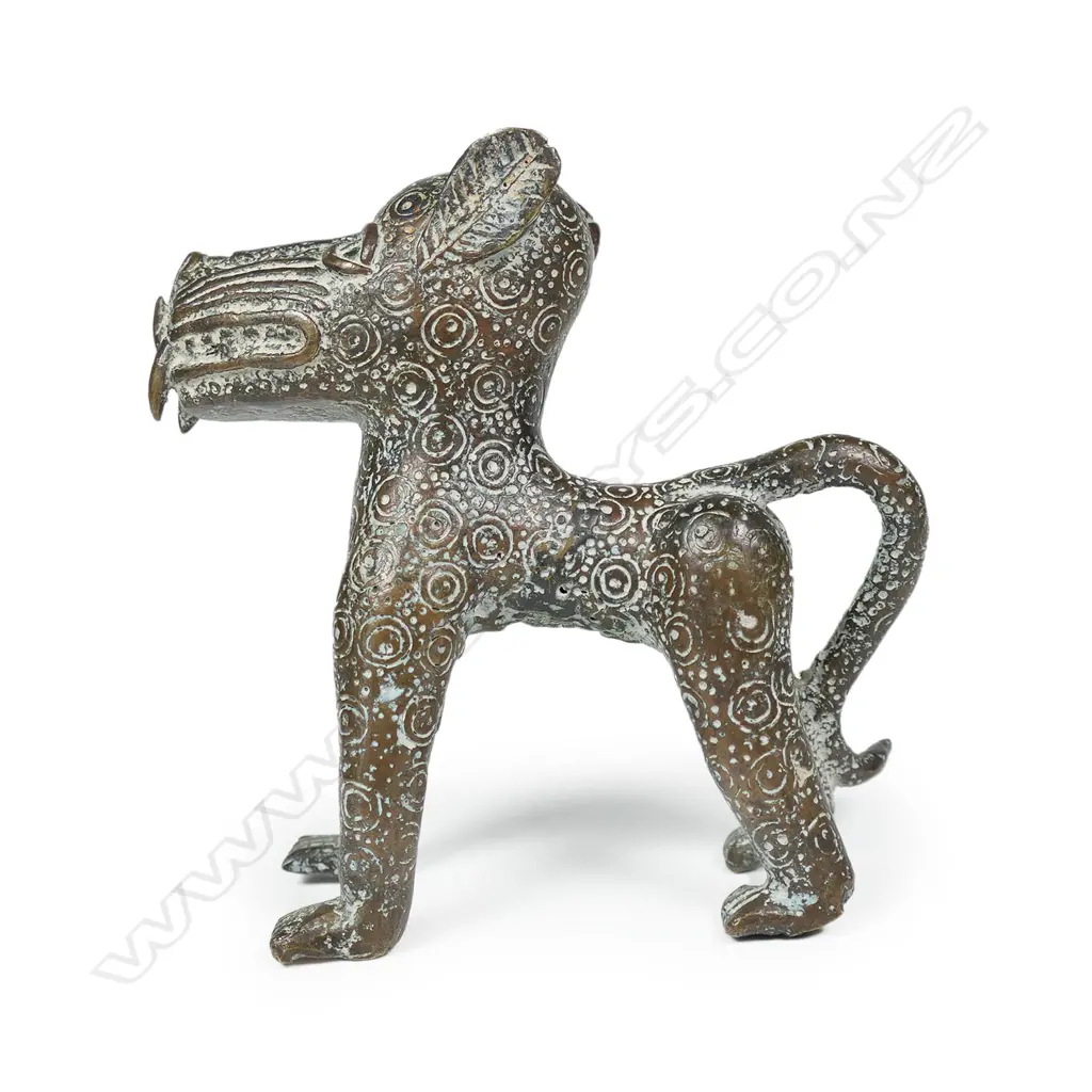 A Benin Nigeria bronze leopard figurine, Image 1++