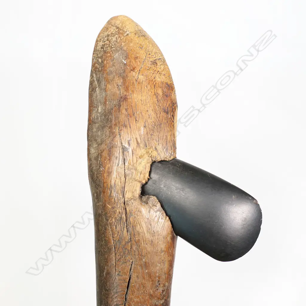 A Yakabiliak (radial hafted adze) Image 1++