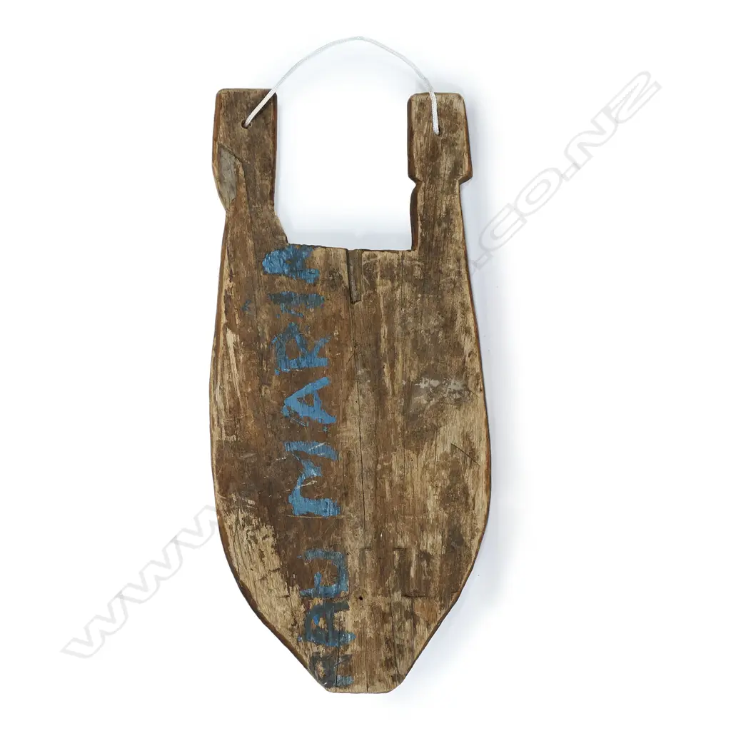 An archer's shoulder shield Image 1++