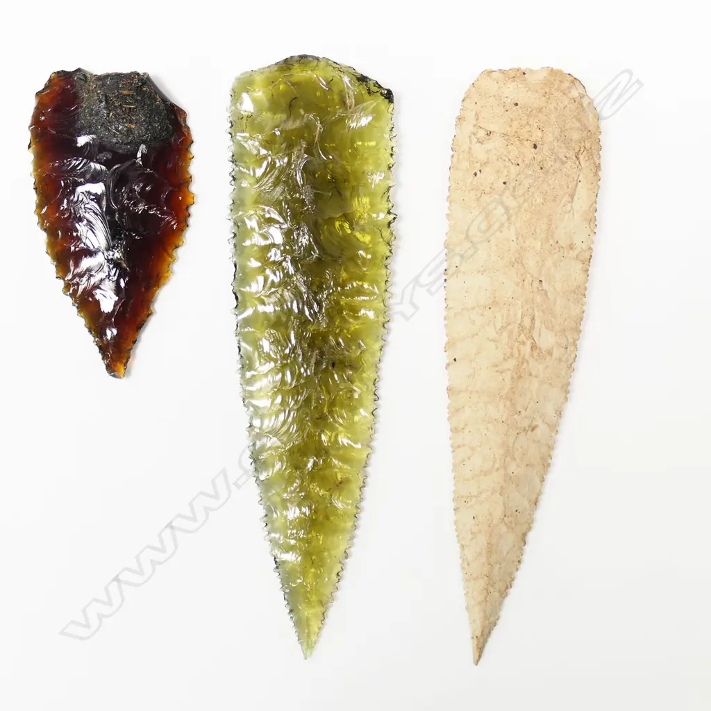 Three Kimberley points (two glass Image 1++