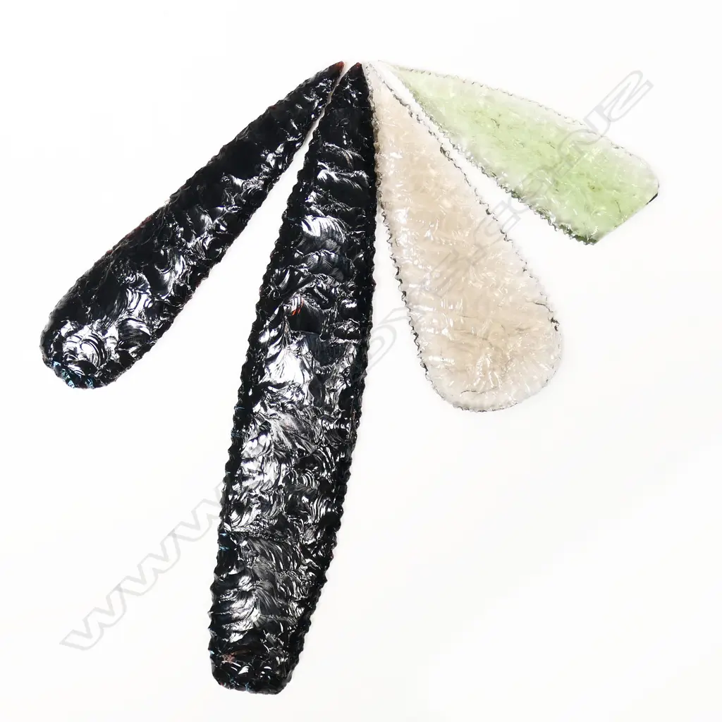 Four Kimberley glass points Image 1++