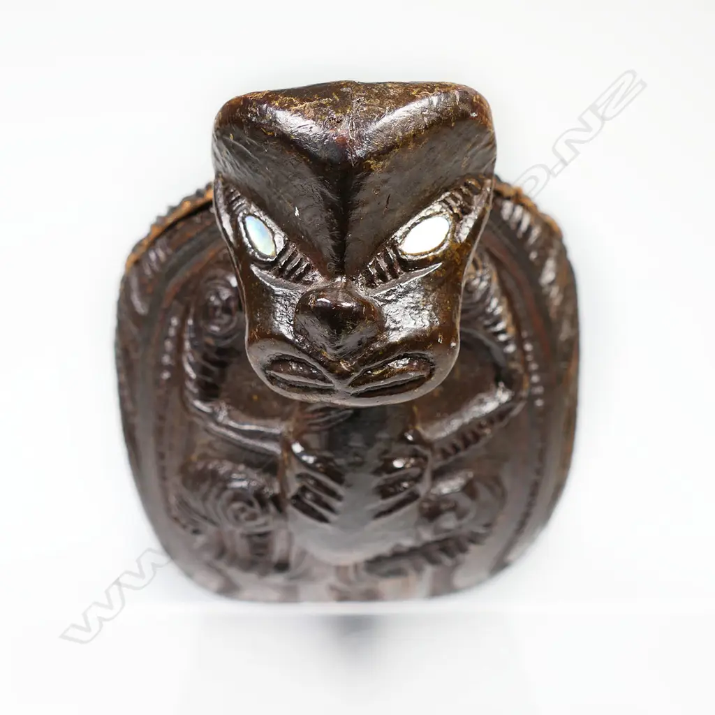 An Early 19th Century Māori Wakahuia (Treasure Box) Image 1++