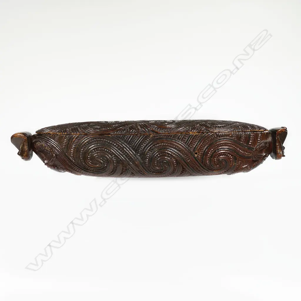 An Early 19th Century Māori Wakahuia (Treasure Box) Image 1++