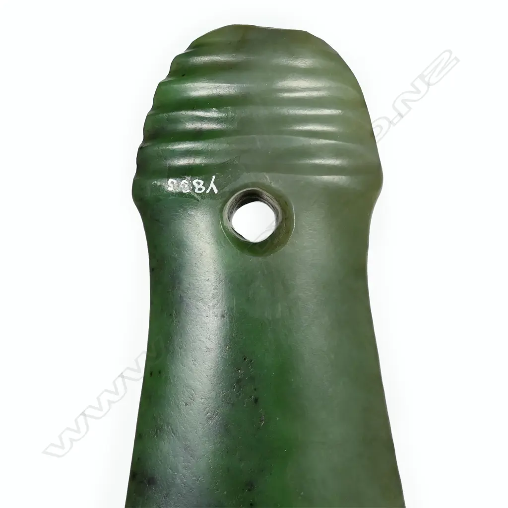 A good large old Māori mere pounamu Image 1++