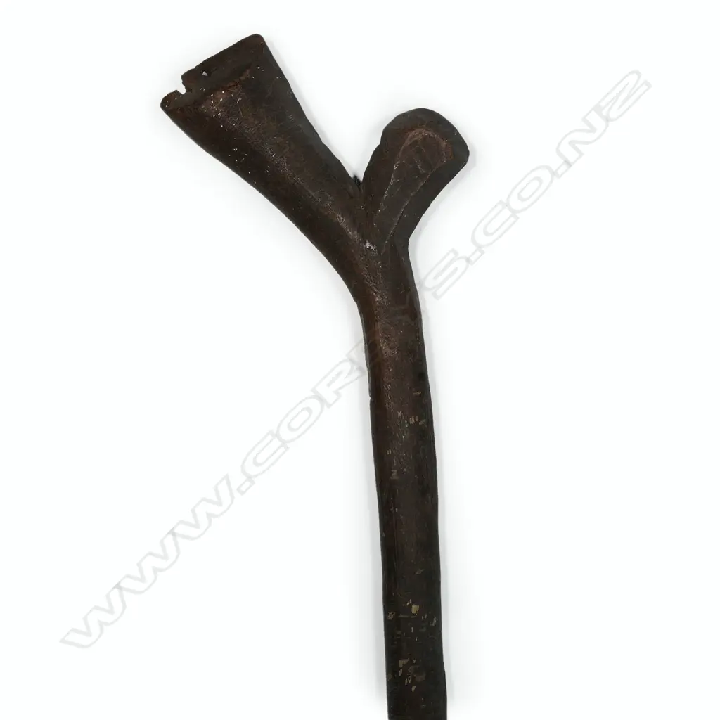 An old Fijian kiakavo long club Image 1++