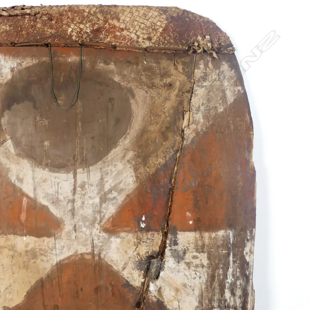 An old PNG Melpa People Western highlands fighting shield Image 1++