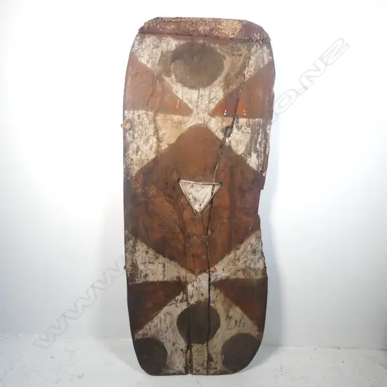 An old PNG Melpa People Western highlands fighting shield