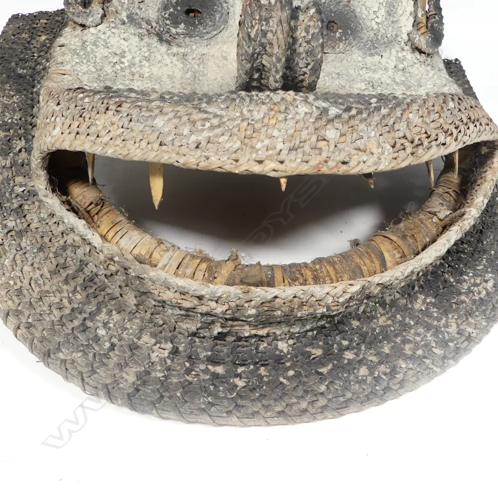PNG large woven face mask Image 1++