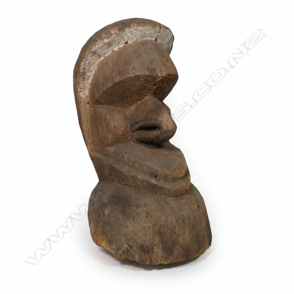 Old Vanuatu carved head Image 1++