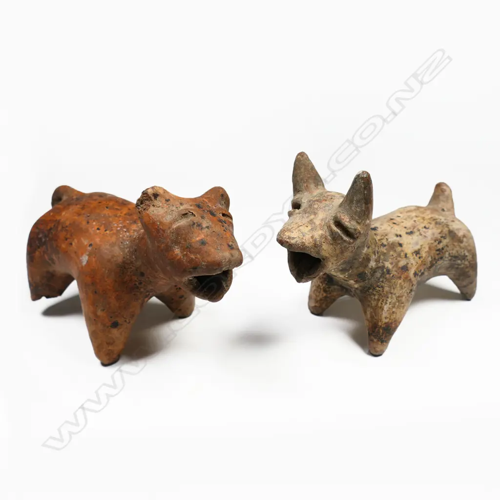 Two Pre-Columbian Colima Dog Figures, Image 1++