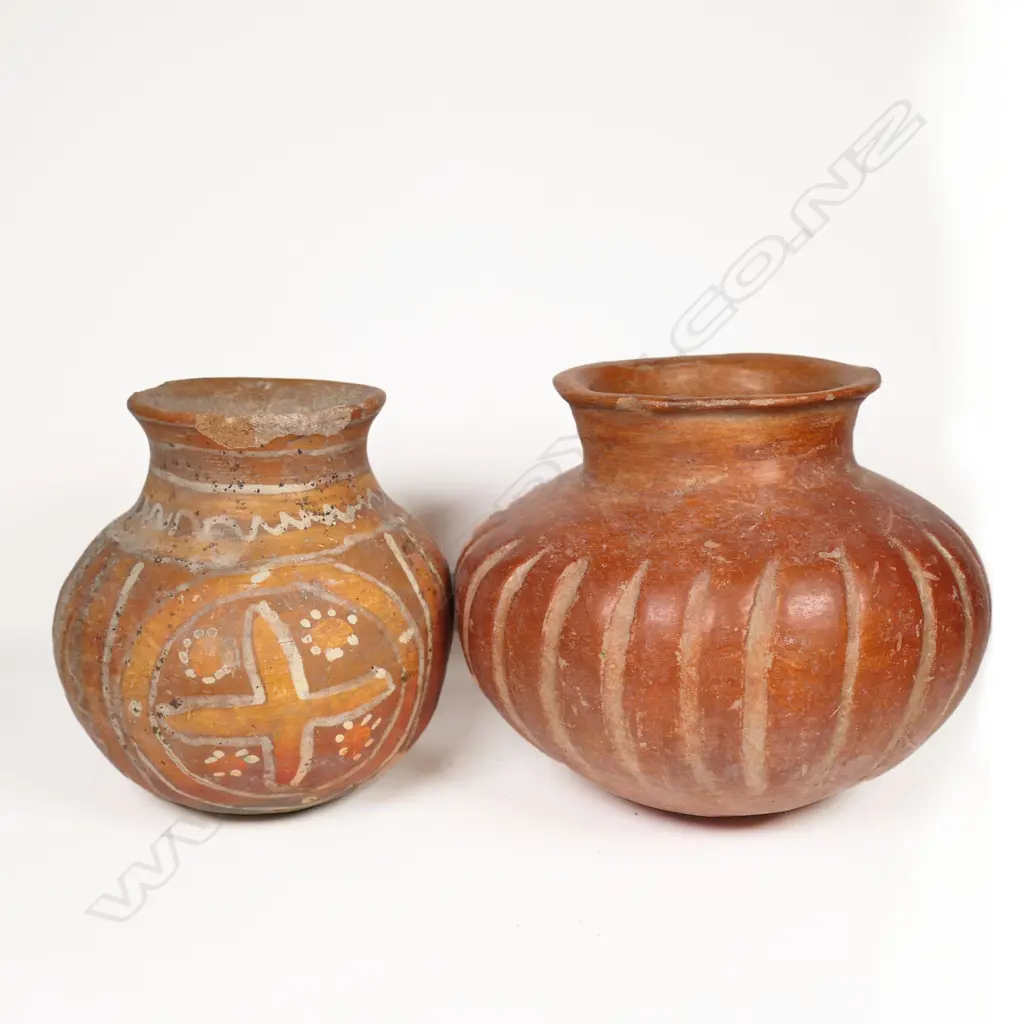 Two Pre-Columbian Vases, Image 1++