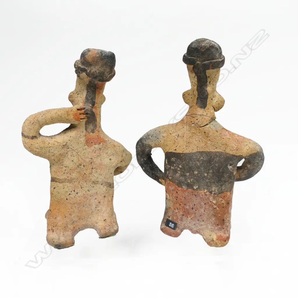 Two Pre-Columbian Jelisco Seated Figures, Image 1++