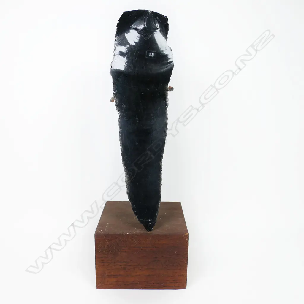 Aztec Obsidian Dagger, Image 1++