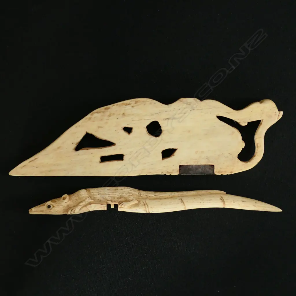 An Indonesian Lombok Bone Rice Harvest Cutting Tool, Image 1++