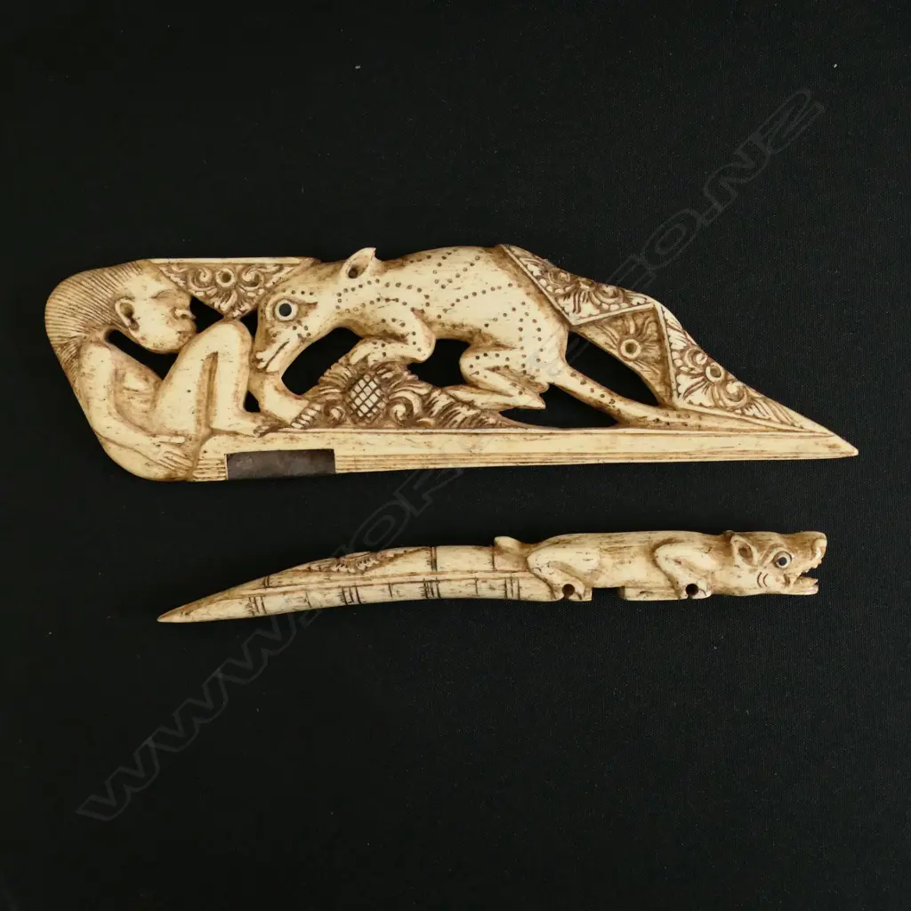 An Indonesian Lombok Bone Rice Harvest Cutting Tool, Image 1++