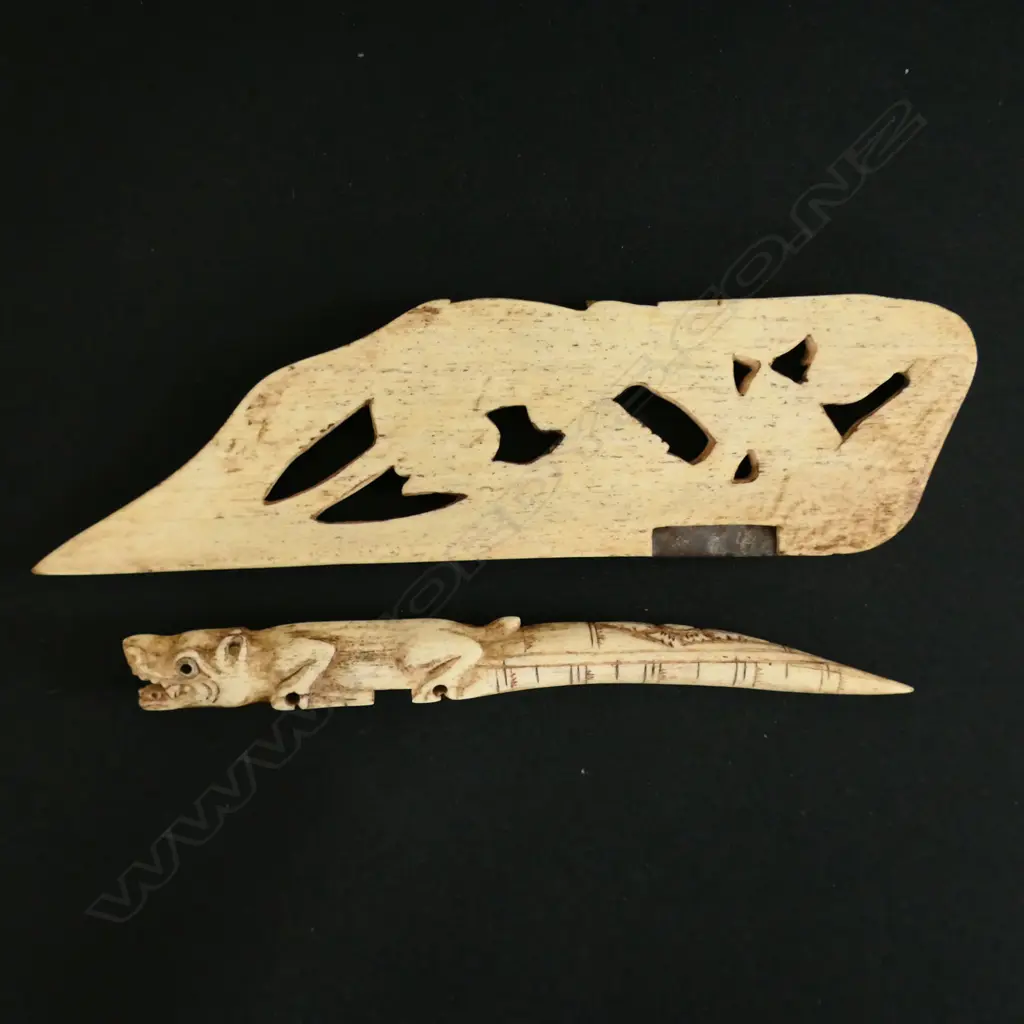 An Indonesian Lombok Bone Rice Harvest Cutting Tool, Image 1++