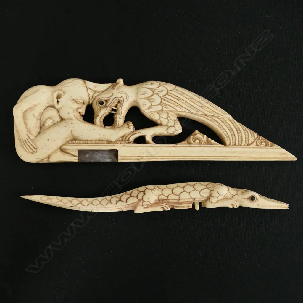 An Indonesian Lombok Bone Rice Harvest Cutting Tool, Image 1++