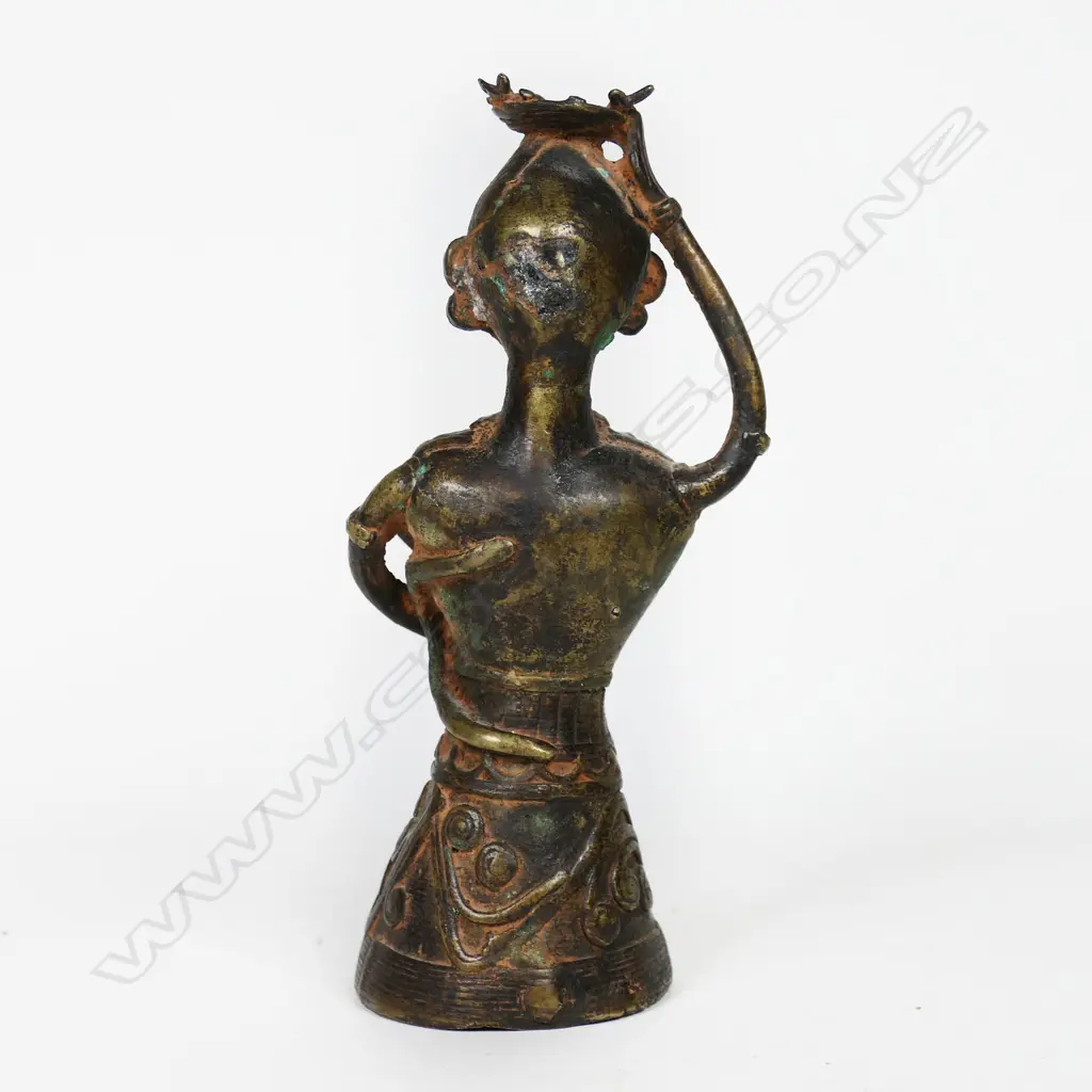 Vintage Indian bronze figurine, mother holding a baby, H.115mm Image 1++