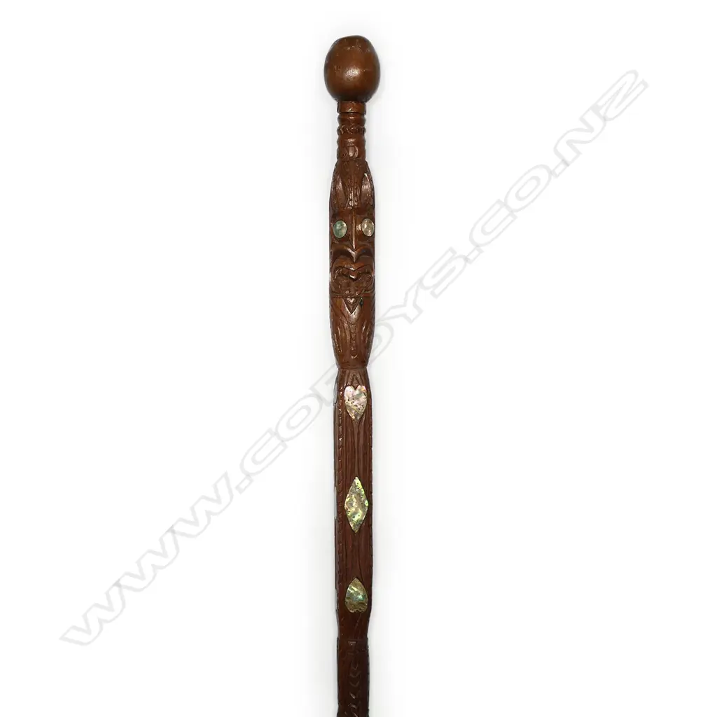An early/mid 20thC Māori carved tokotoko/walking stick Image 1++