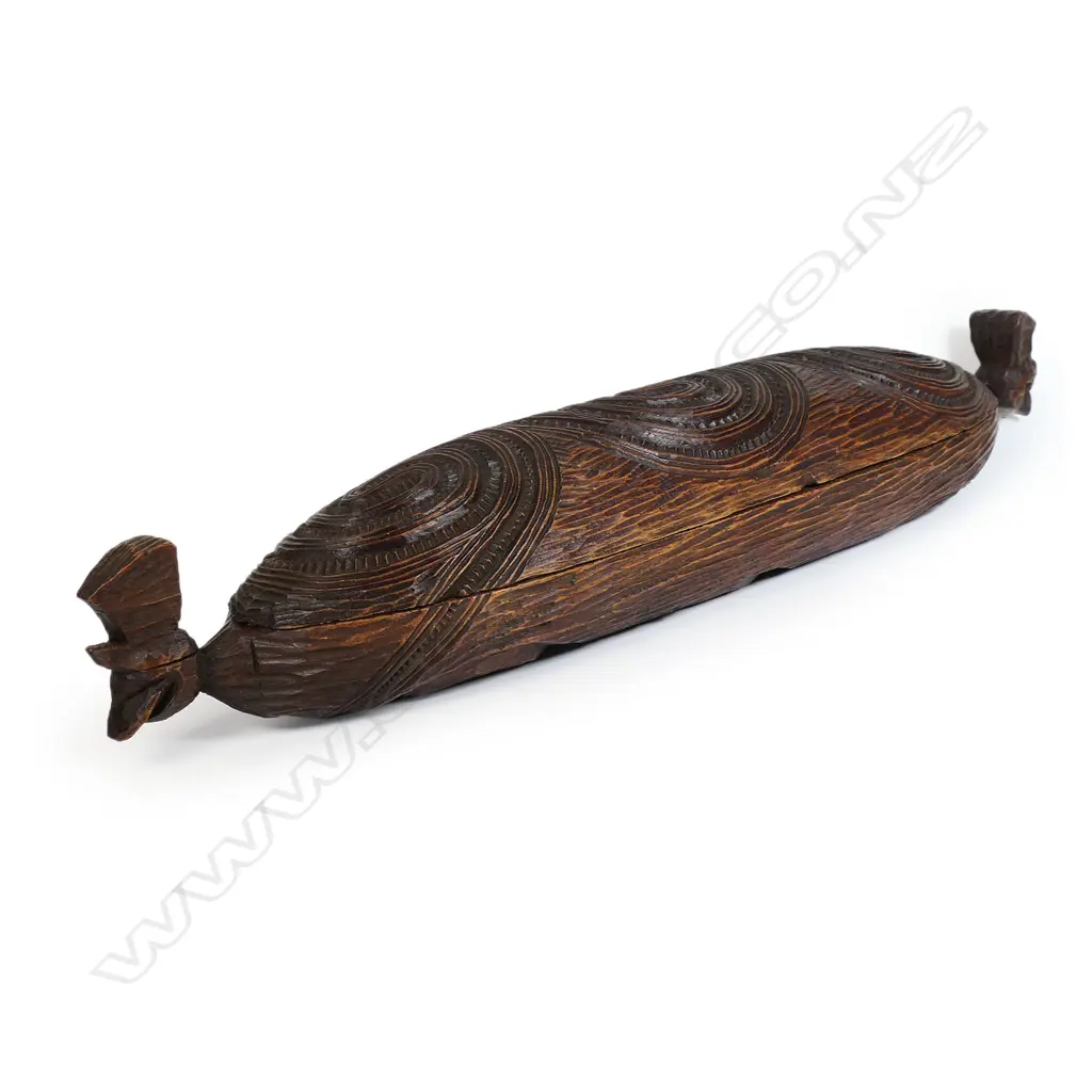 A 20thC Māori carved waka huia, Image 1++