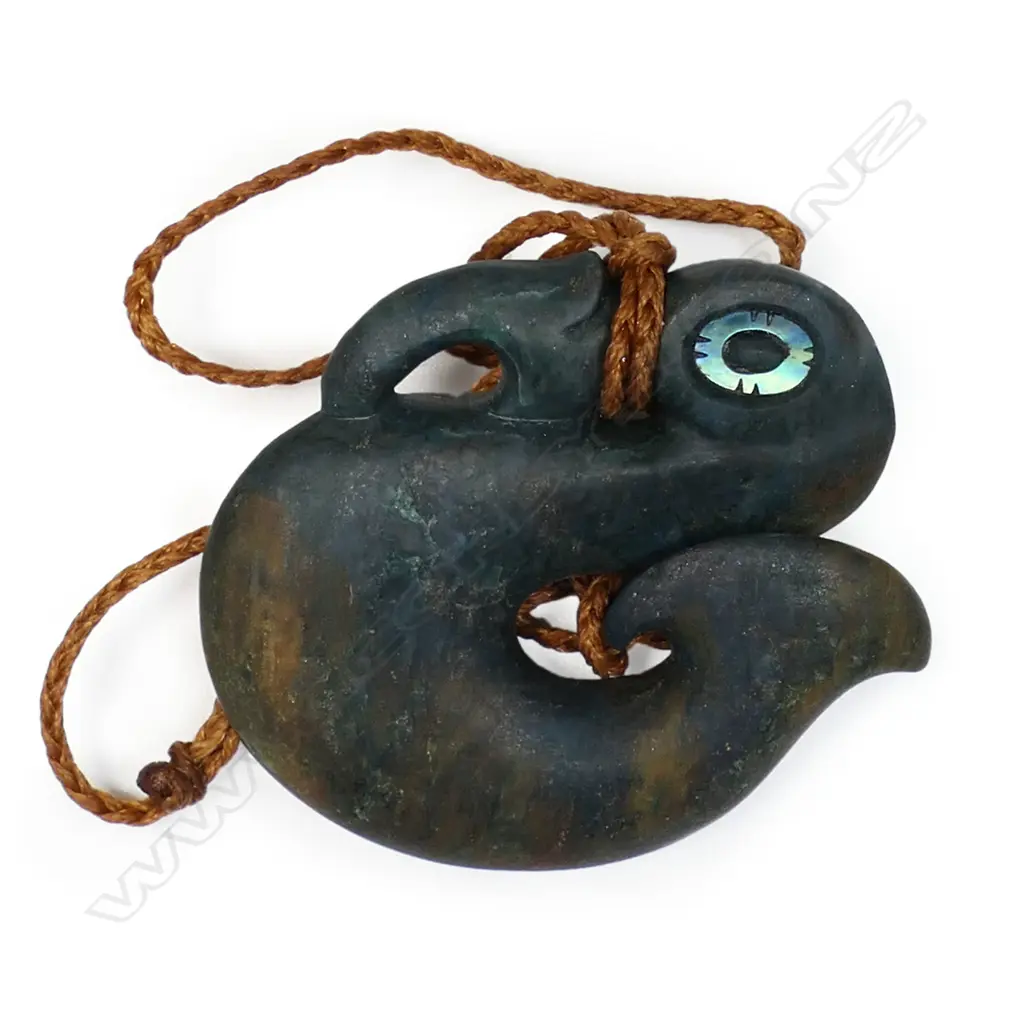 Nathan Jerry Aotea stone hei manaia, Image 1++