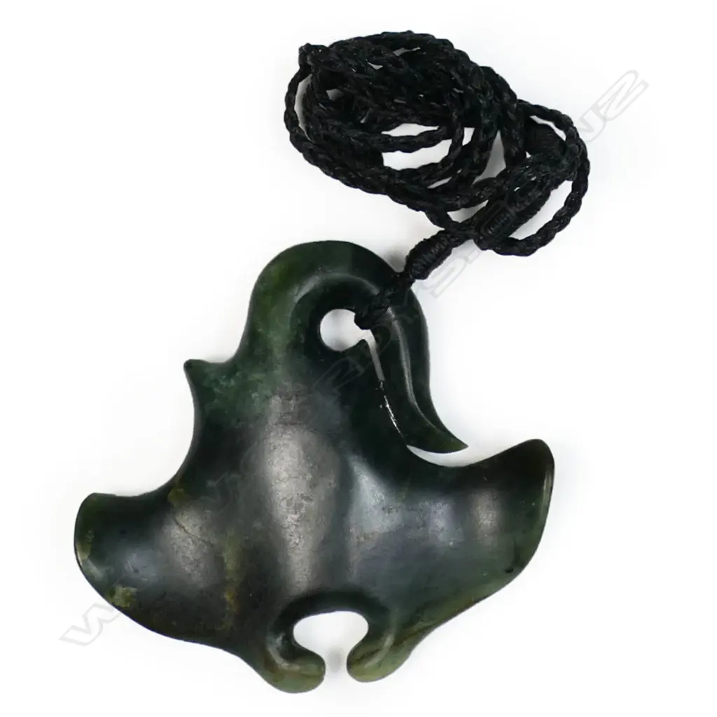 Esther Szigethy pounamu Whaitere (enchanted manta ray), Image 1++