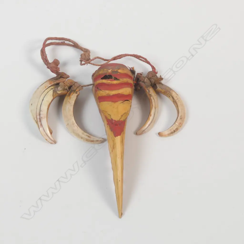 A Hornbill and Tusk pendant necklace, Image 1++