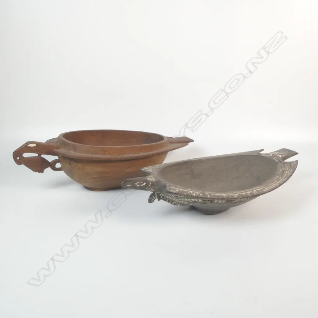 Two Huon Gulf Bird form bowls Image 1++