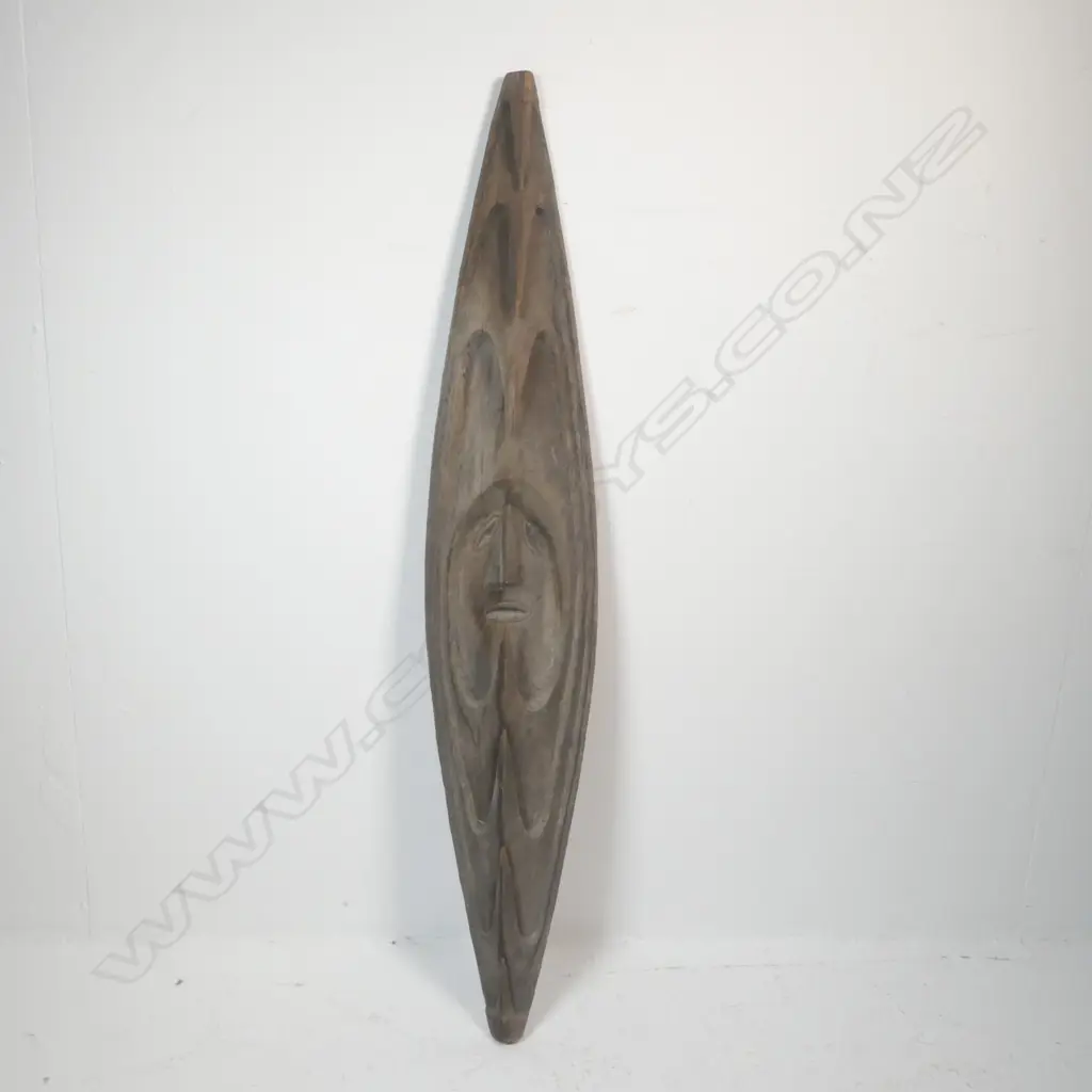 A Papua New Guinea hook mask Image 1++