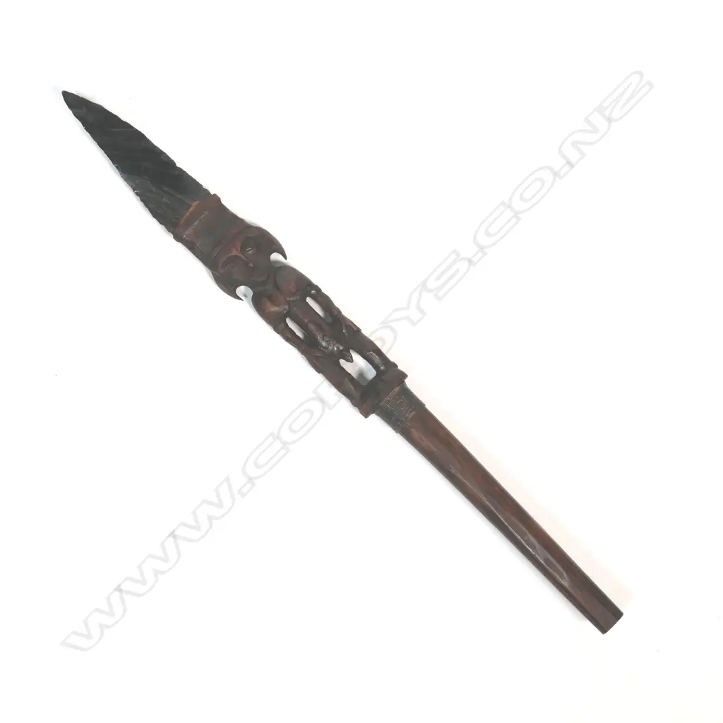Obsidian spear tip from Papua New Guinea Image 1++