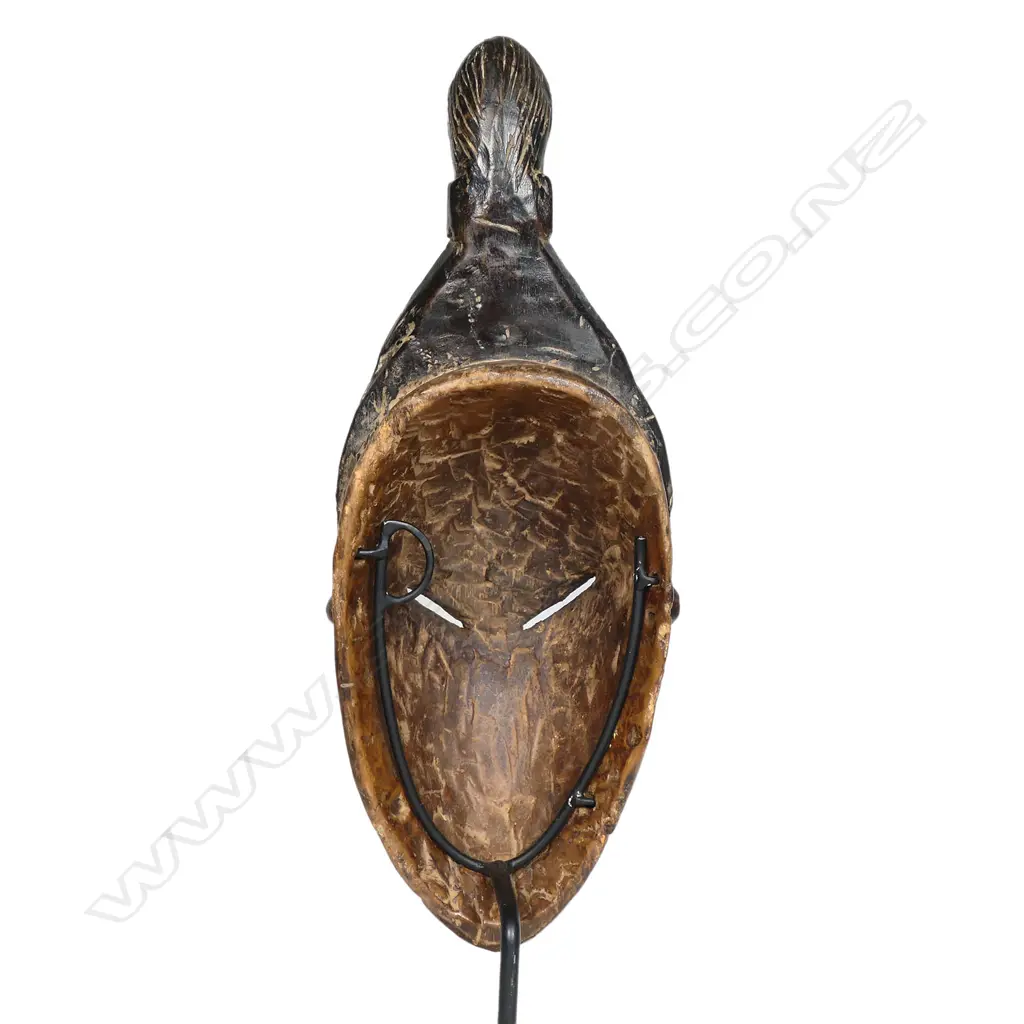 A Nigerian Chamba carved wood mask, Image 1++