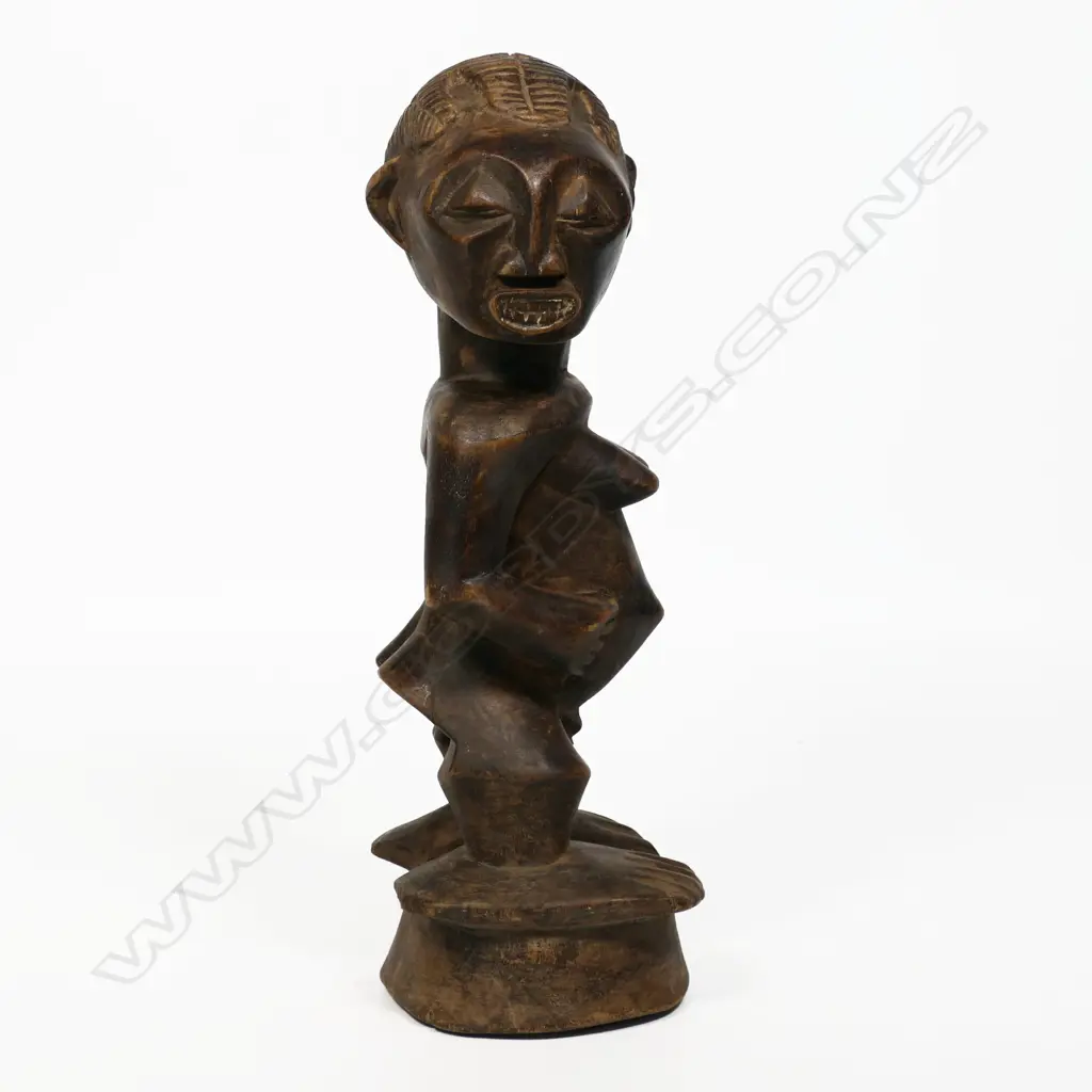 African carved standing female figure, Image 1++