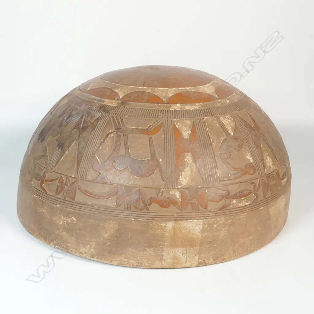 Large West African gourd bowl Image 1++