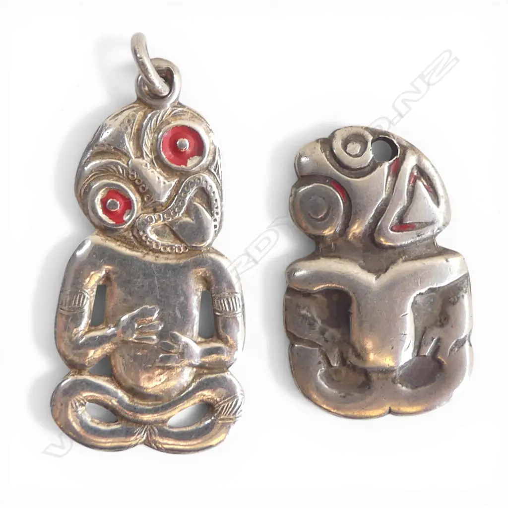 2 vintage silver hei tiki pendants H's.36 & 26mm Image 1++