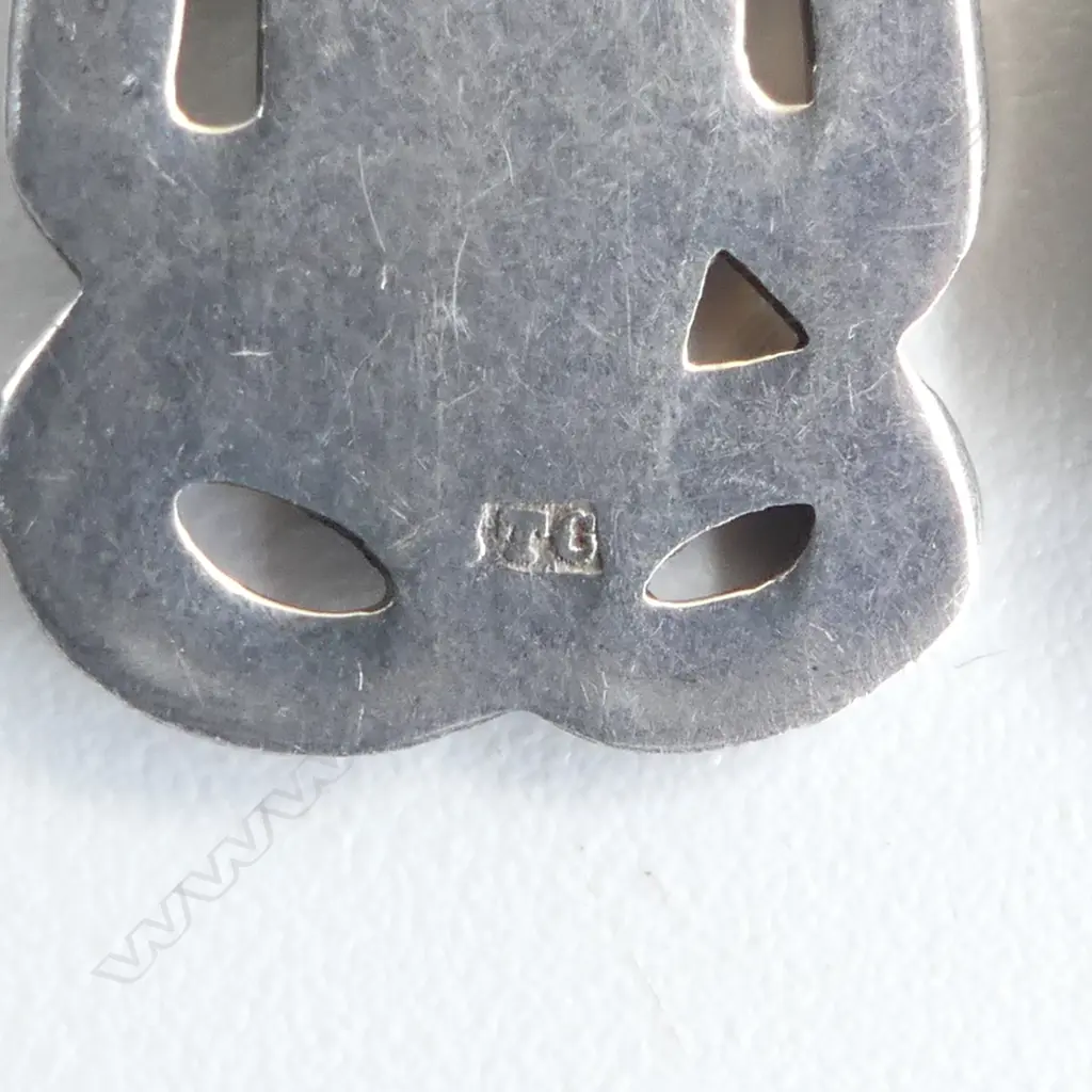 2 vintage silver hei tiki pendants H's.36 & 26mm Image 1++