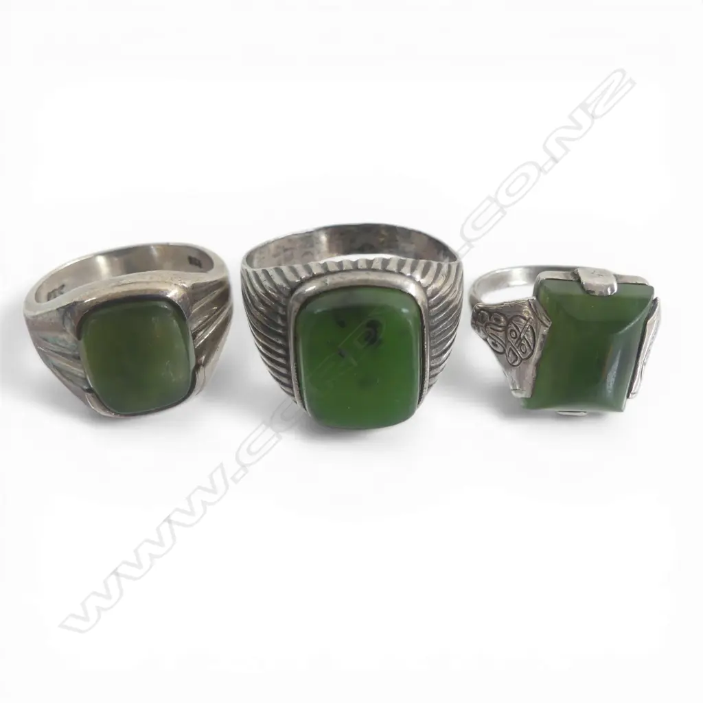 Three vintage silver & pounamu signet type rings Image 1++