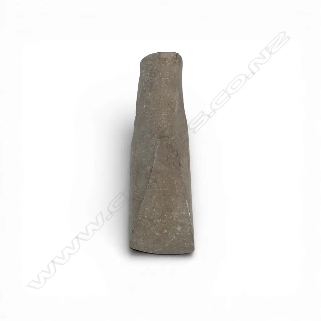 An old Māori hafted Māori toki, Image 1++