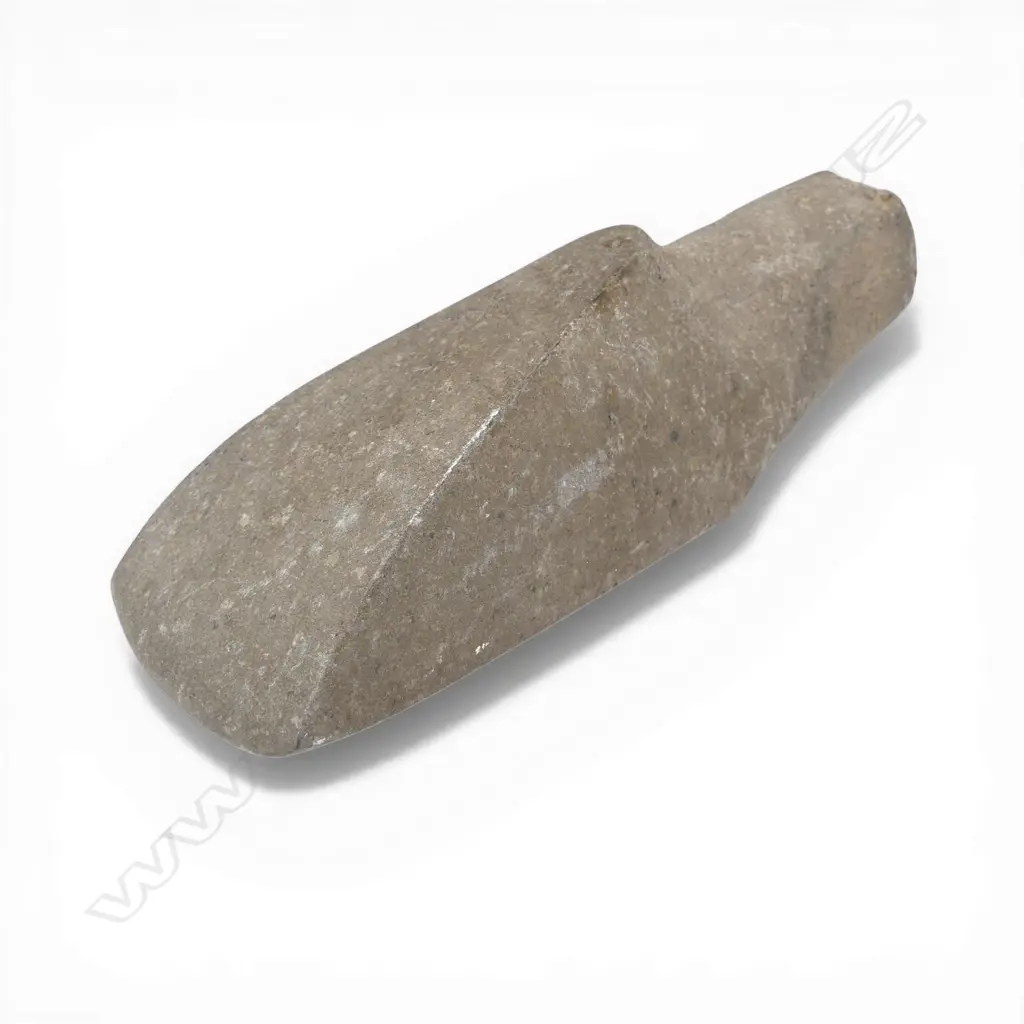 An old Māori hafted Māori toki, Image 1++