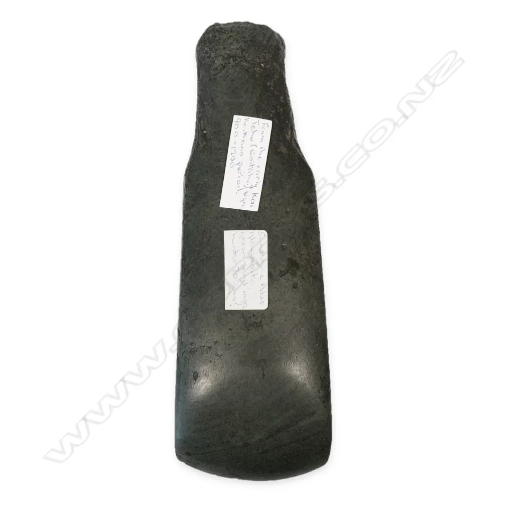 A pre-European Māori hafted toki (adze), Image 1++