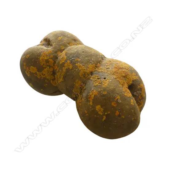 A large reputedly Māori anchor stone,