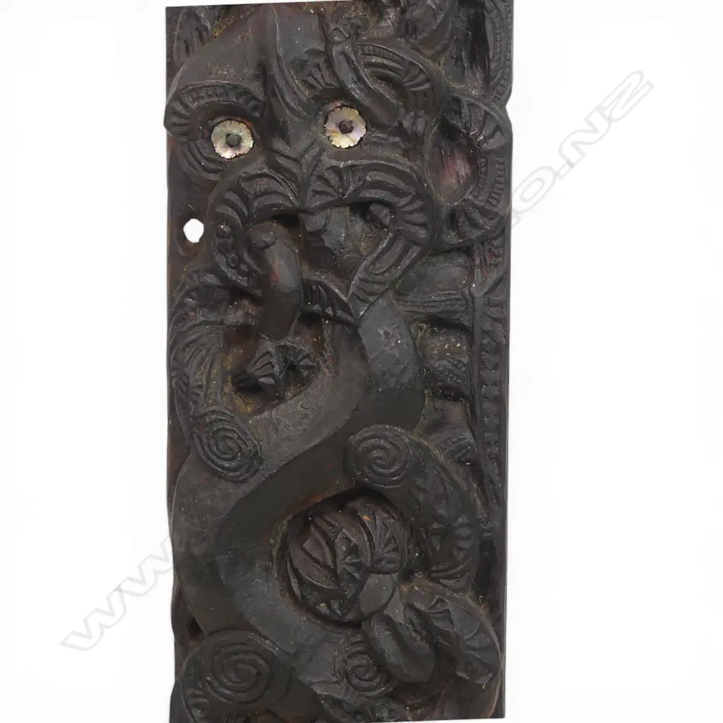 An old Māori carved ammo whare front board, Image 1++
