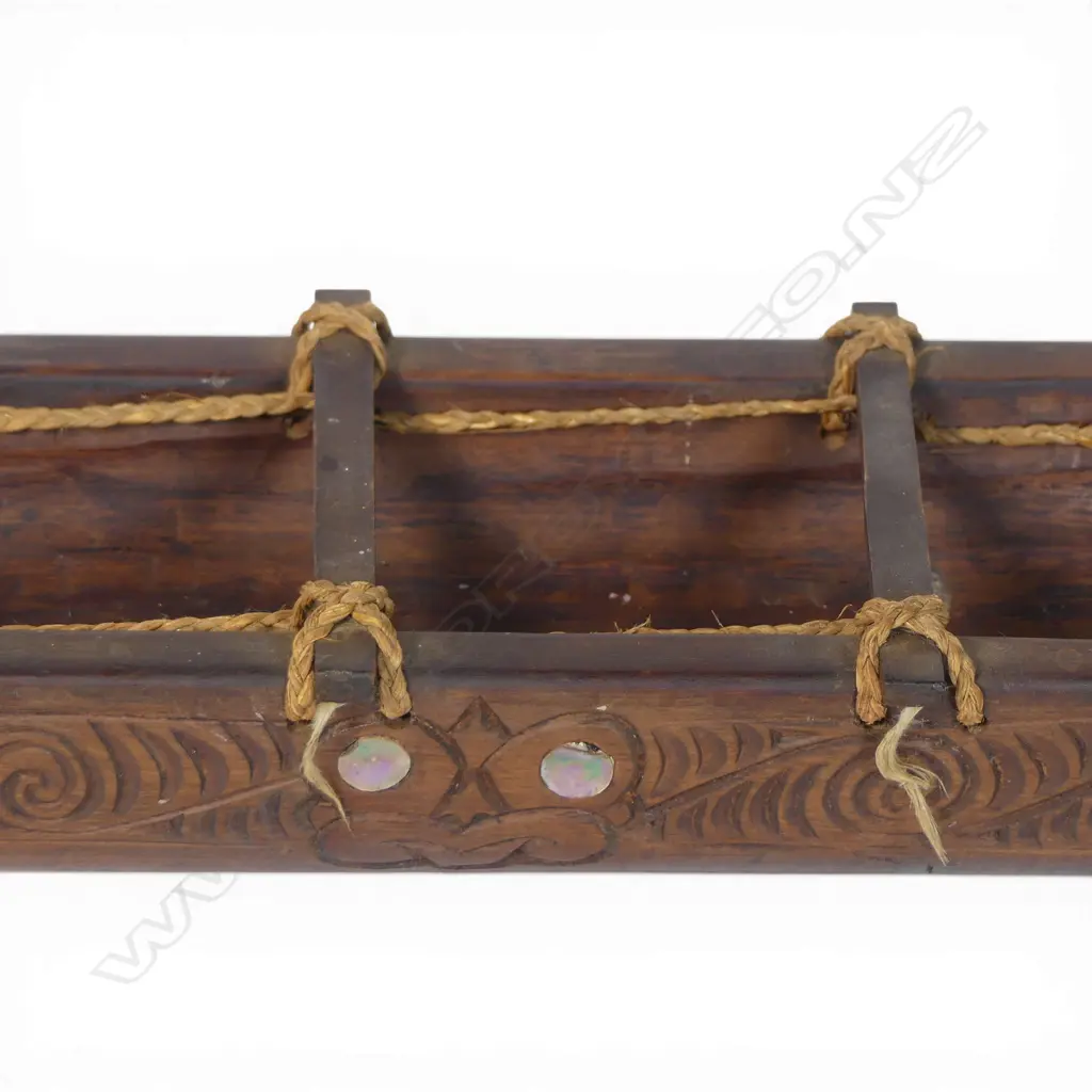 A mid / late 20thC Māori native carved wood model waka, Image 1++